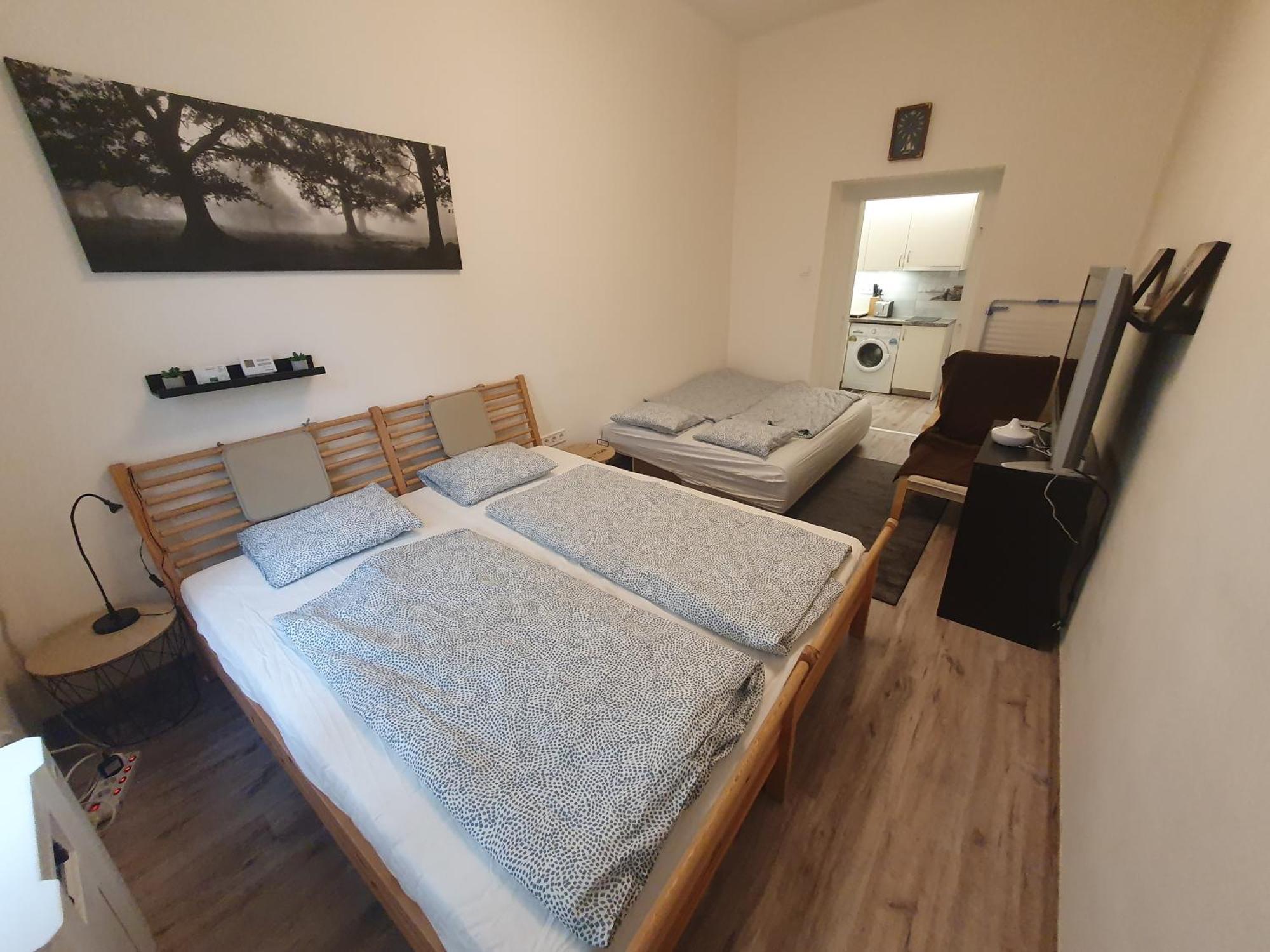 Serena Near Boulvard With Ac Budapest Ngoại thất bức ảnh